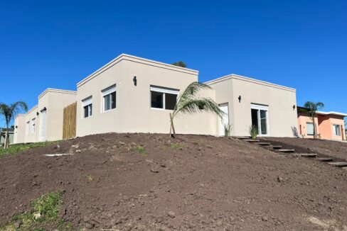 WhatsApp Image 2025-10-20 at 4.47.02 PM (1)