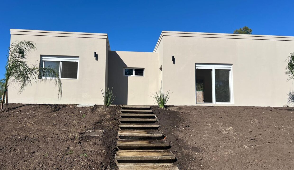 WhatsApp Image 2025-10-20 at 4.47.02 PM (2)